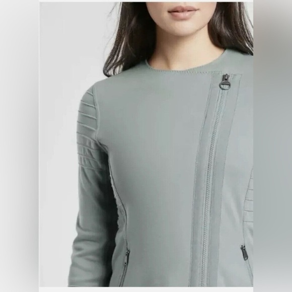 ATHLETA Moto Jacket Sweatshirt Minimalist
Full Zip City Travel Small - Picture 7 of 15